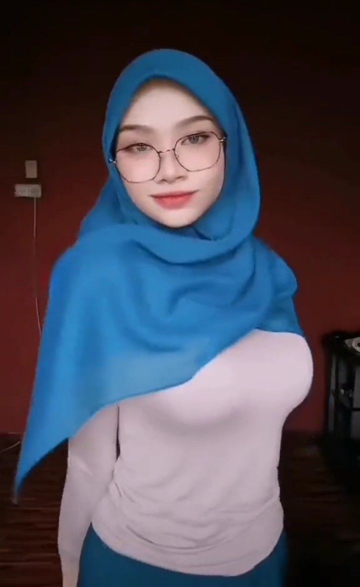 Top Trending Gadis Hijab Video Viral Burung Abang Terjepit Kerang Ajaib Nyampe Lumer Di Dalam