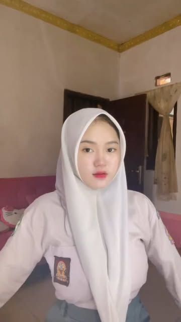 2025 Viral Hijab Video ABG SMA Indo Aqilla Kacamata Pink Atas Bawah Imut Tutorial Wiwik Top 10 Trending Global Indonesia 2025